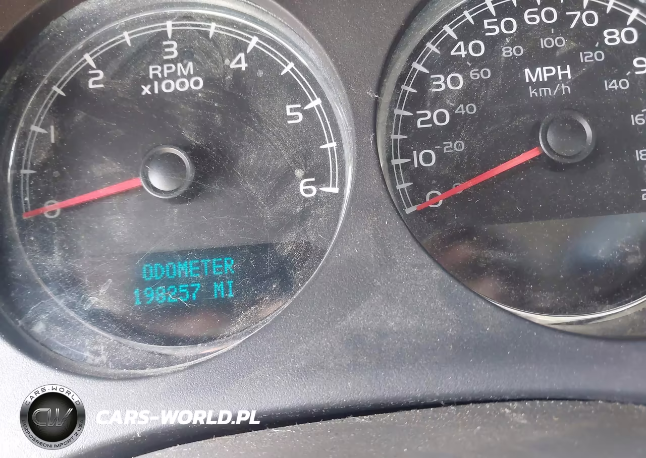 2007 Chevrolet Tahoe Ls VIN:1GNFC13C37R371969 - 7