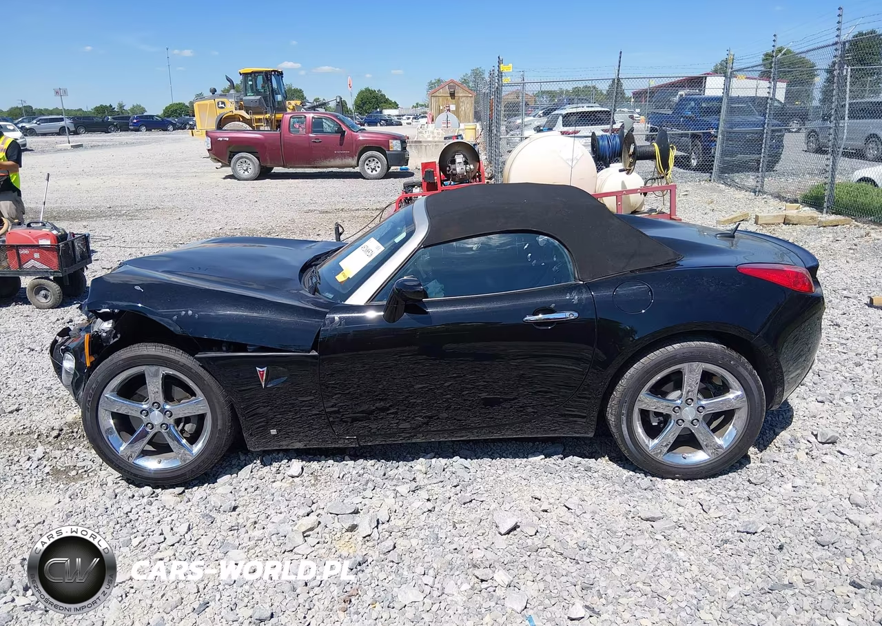 2008 Pontiac Solstice VIN:1G2MC35B58Y126361 - 14