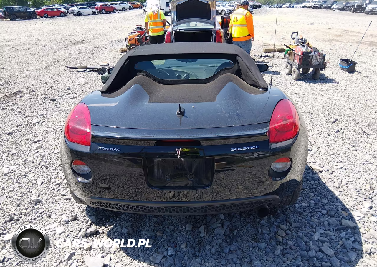 2008 Pontiac Solstice VIN:1G2MC35B58Y126361 - 16