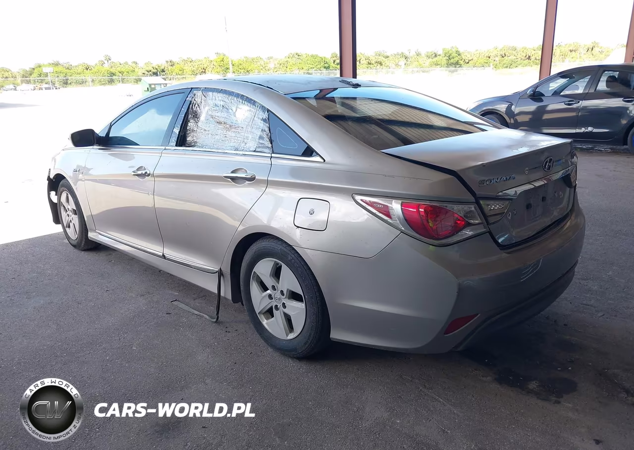 2011 Hyundai Sonata Hybrid VIN:KMHEC4A40BA005746 - 3