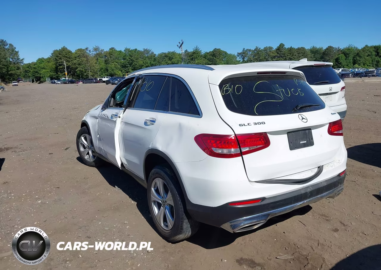 2018 Mercedes-Benz Glc 300 4Matic VIN:WDC0G4KB9JF402156 - 3