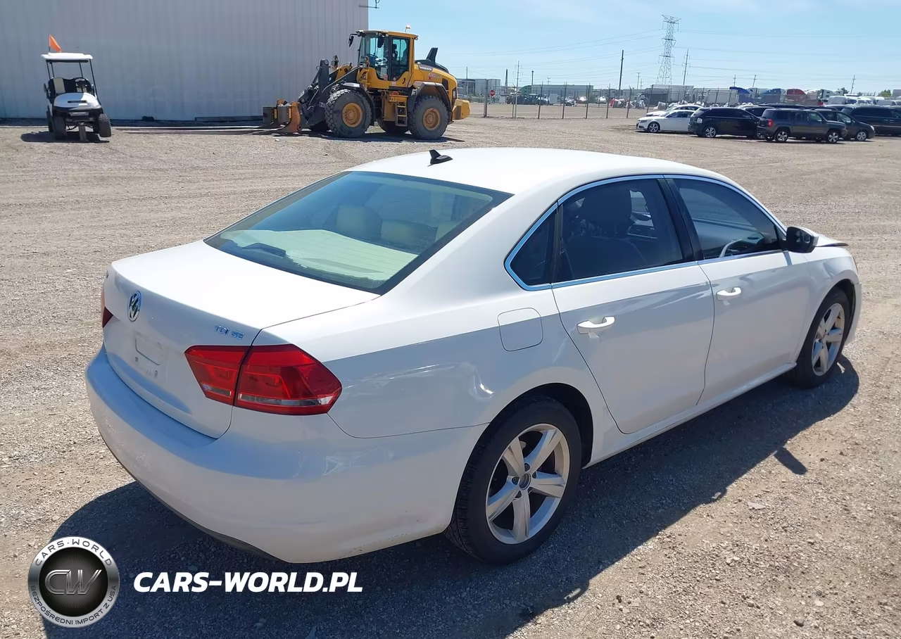 2013 Volkswagen Passat 2.0L Tdi Se VIN:1VWBN7A37DC030383 - 4