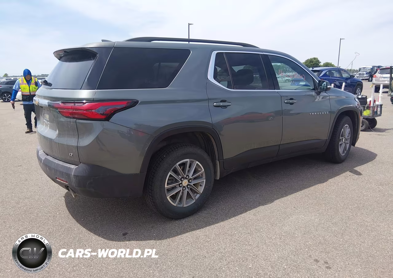 2022 Chevrolet Traverse Awd Lt Cloth VIN:1GNEVGKW4NJ168136 - 4