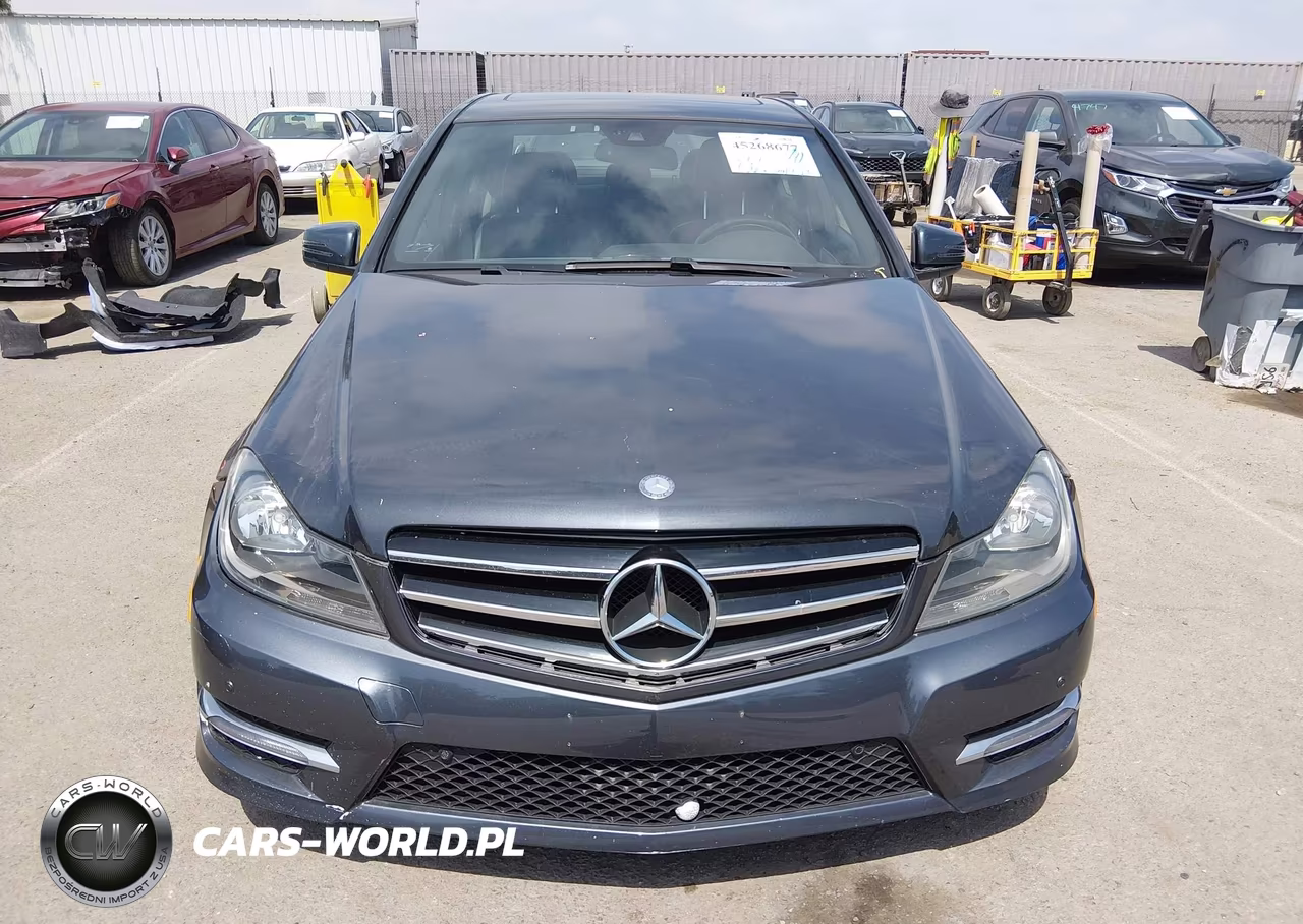 2013 Mercedes-Benz C 300 Sport 4Matic VIN:WDDGF8AB2DR283701 - 12