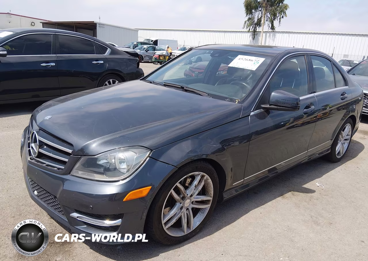 2013 Mercedes-Benz C 300 Sport 4Matic VIN:WDDGF8AB2DR283701 - 6