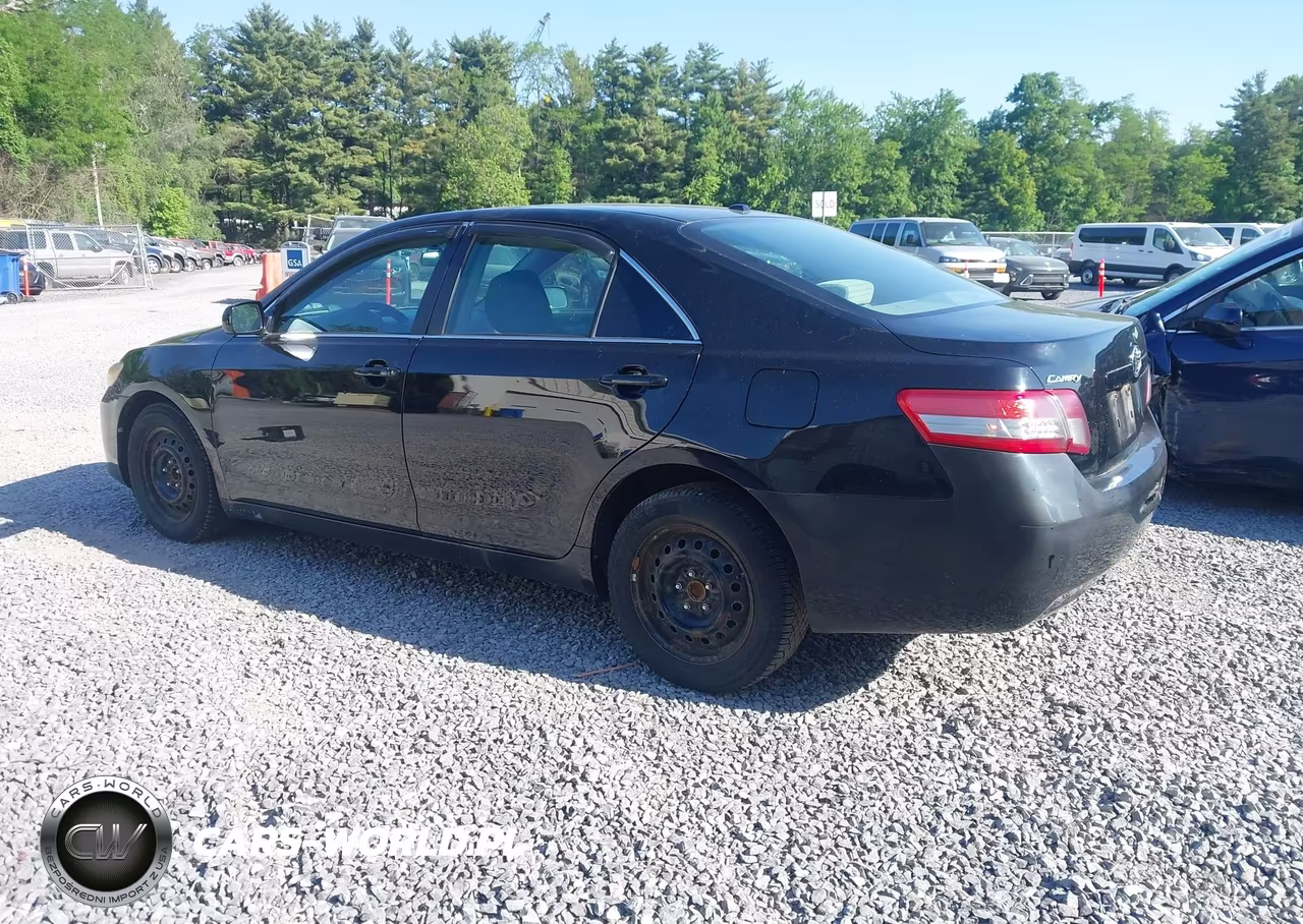 2010 Toyota Camry Le VIN:4T1BF3EK5AU031074 - 3