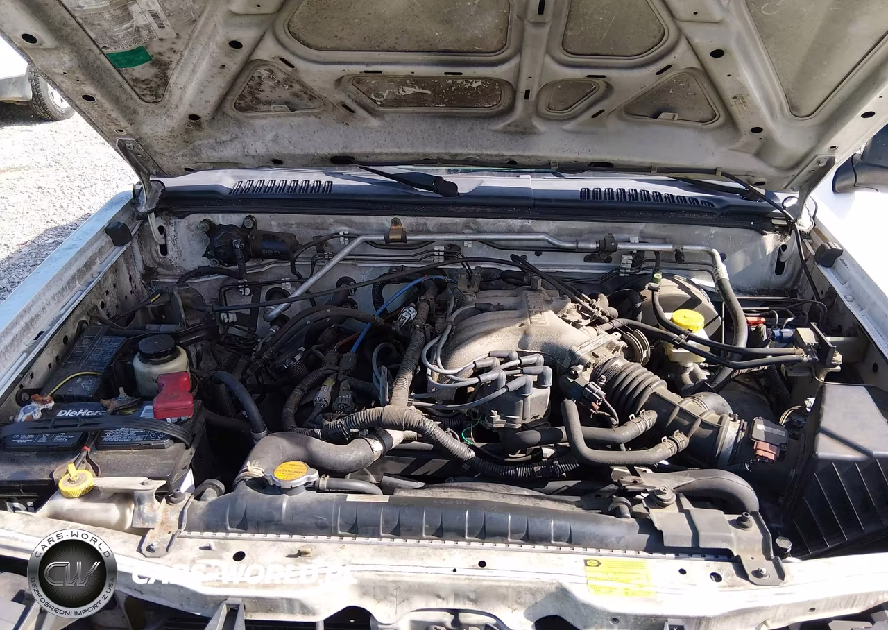 2002 Nissan Xterra Xe-Se VIN:5N1ED28T82C605918 - 10