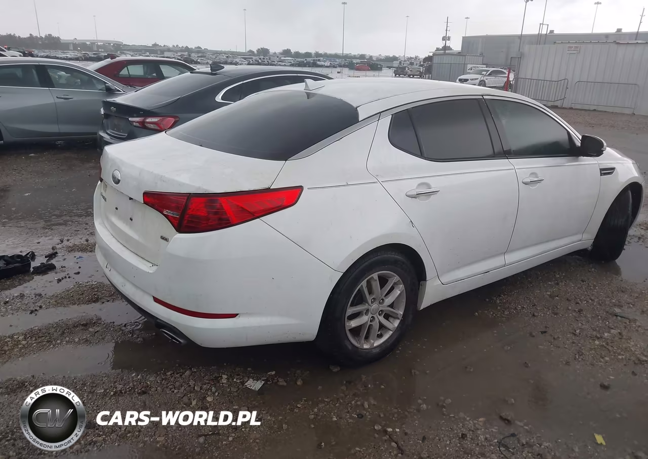 2013 Kia Optima Lx VIN:KNAGM4A70D5388827 - 4