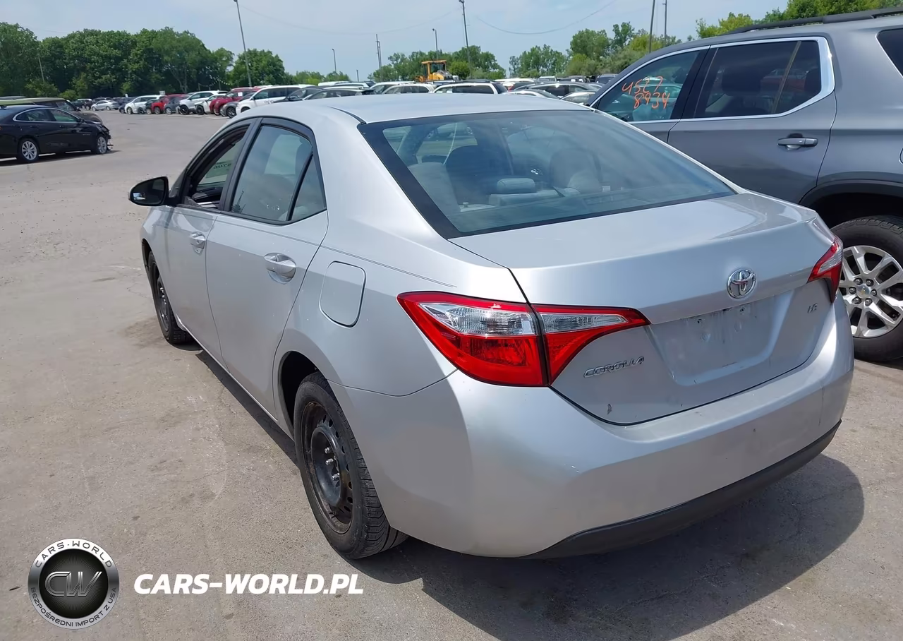 2014 Toyota Corolla Le VIN:5YFBURHE3EP140154 - 3
