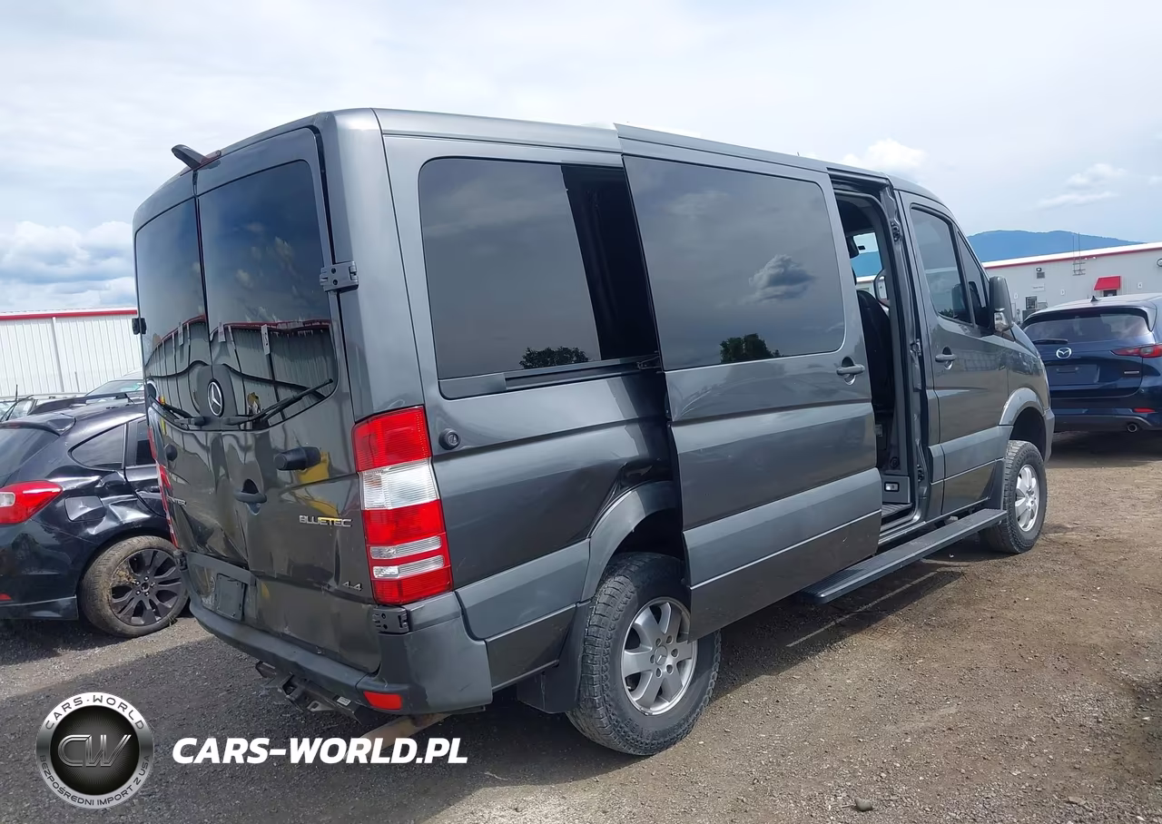 2016 Mercedes-Benz Sprinter 2500 Normal Roof VIN:WDZFE7CDXGP330250 - 4