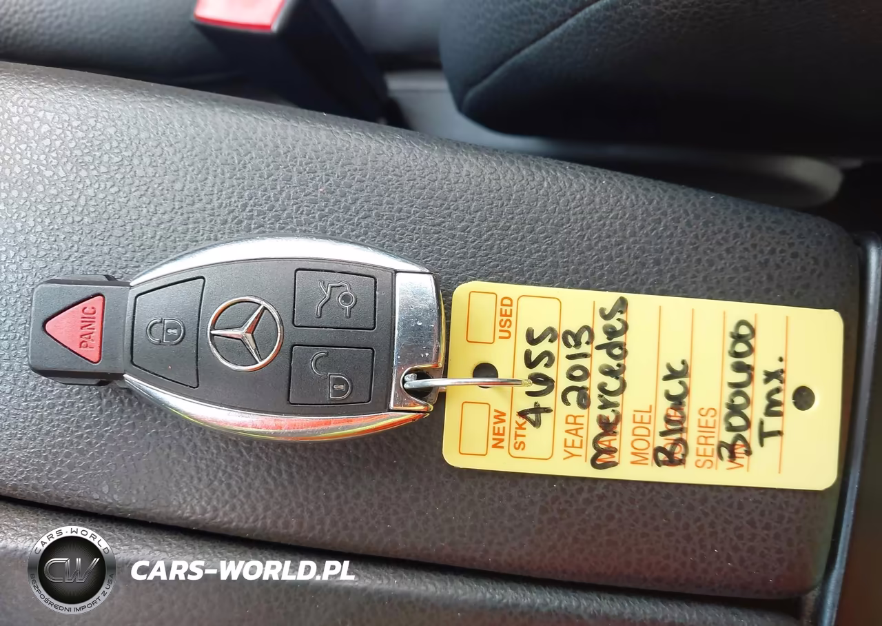 2013 Mercedes-Benz C 250 Sport VIN:WDDGF4HB8DR300600 - 11