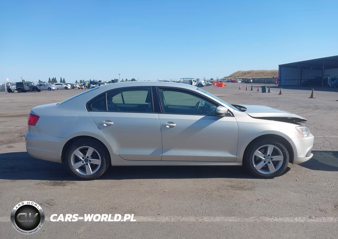 2012 Volkswagen Jetta 2.0L Tdi VIN:3VW3L7AJ6CM017811 - 13