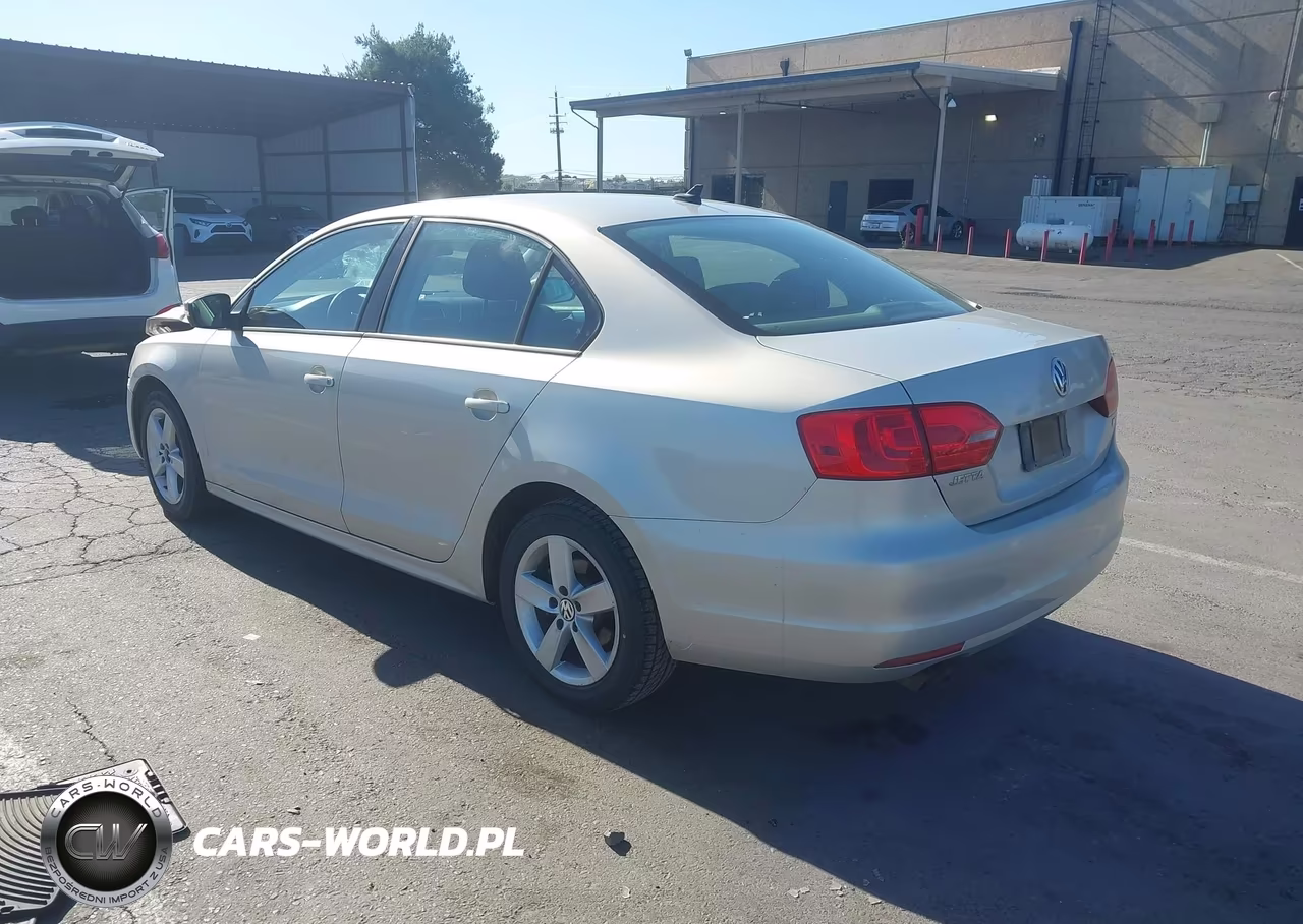 2012 Volkswagen Jetta 2.0L Tdi VIN:3VW3L7AJ6CM017811 - 3