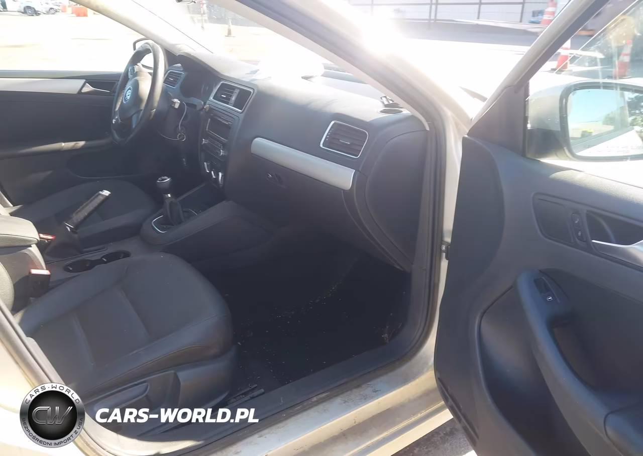 2012 Volkswagen Jetta 2.0L Tdi VIN:3VW3L7AJ6CM017811 - 5