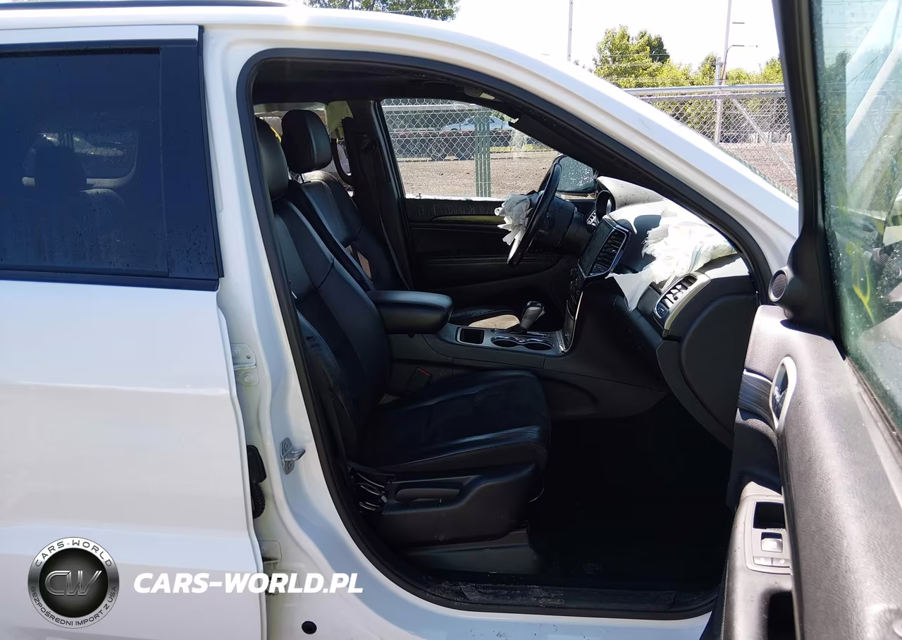 2020 Jeep Grand Cherokee Altitude 4X4 VIN:1C4RJFAG0LC359127 - 5