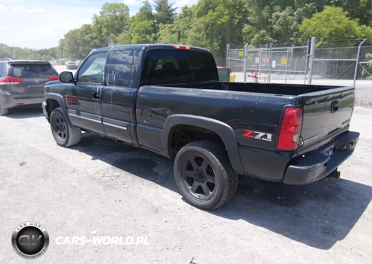2005 Chevrolet Silverado 1500 Z71 VIN:1GCEK19B15E286364 - 3