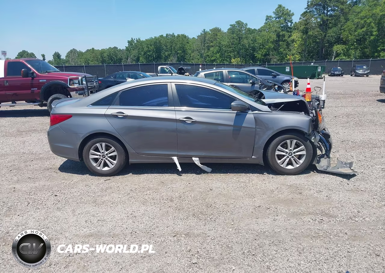 2013 Hyundai Sonata Gls VIN:5NPEB4AC2DH657035 - 13