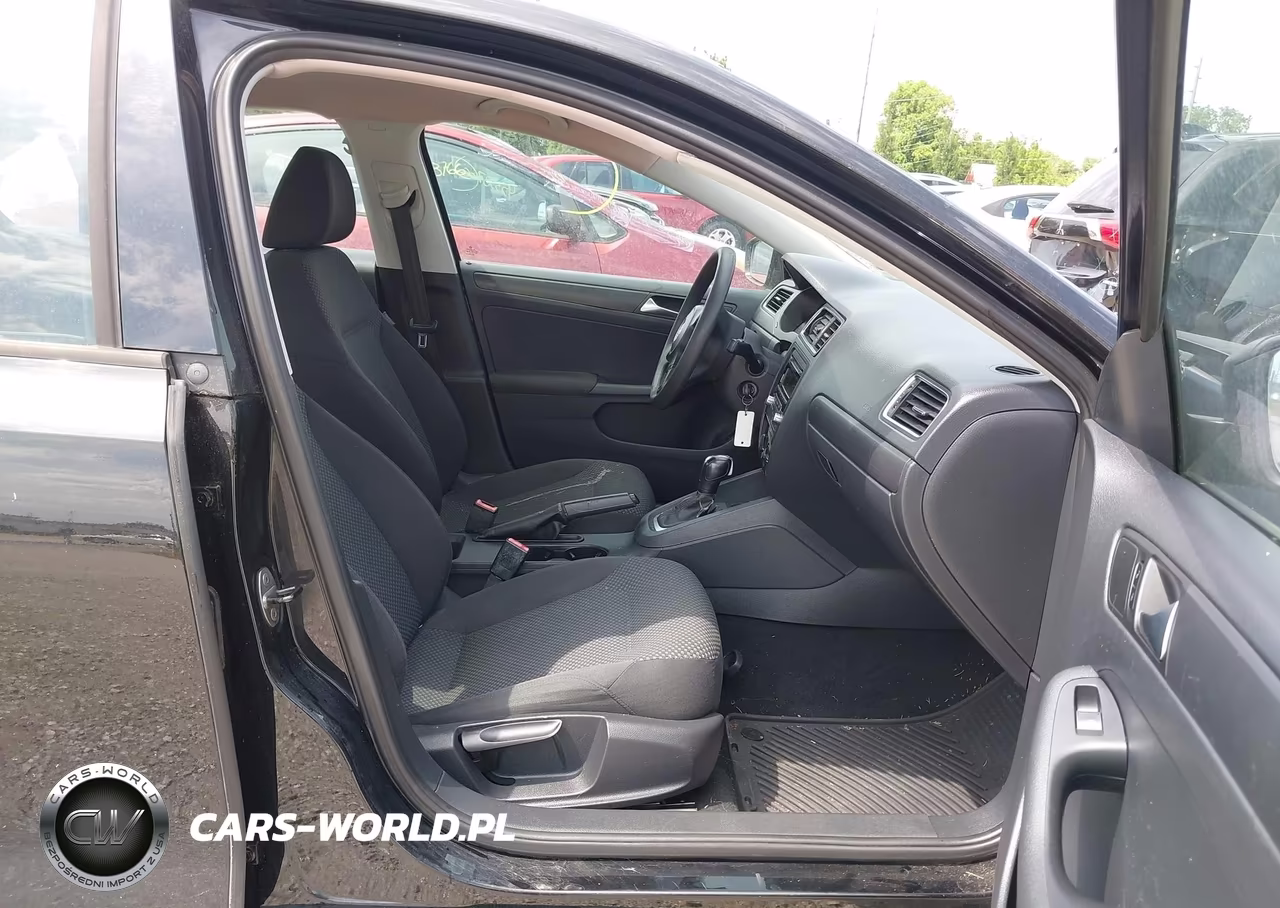 2012 Volkswagen Jetta 2.0L S VIN:3VW2K7AJ7CM358133 - 5