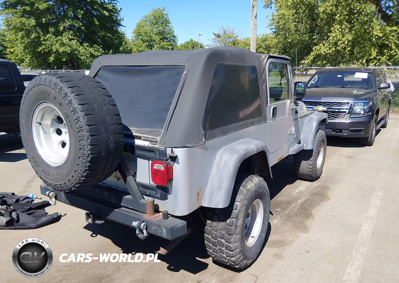 2005 Jeep Wrangler Unlimited VIN:1J4FA44S85P301506 - 4