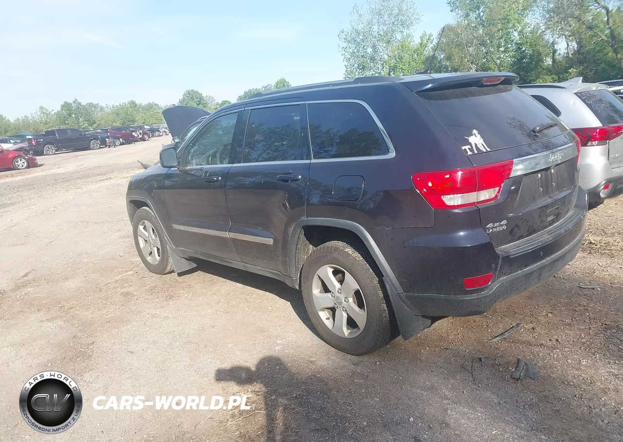 2011 Jeep Grand Cherokee Laredo VIN:1J4RR4GG3BC511723 - 3