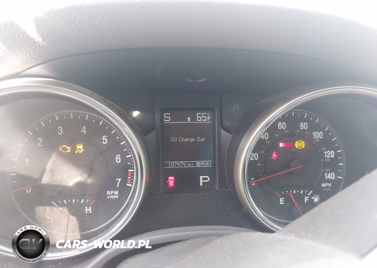 2011 Jeep Grand Cherokee Laredo VIN:1J4RR4GG3BC511723 - 7