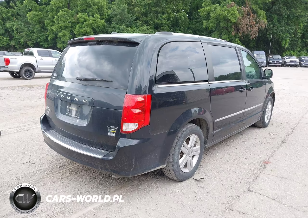 2016 Dodge Grand Caravan Crew VIN:2C4RDGDG1GR176745 - 4