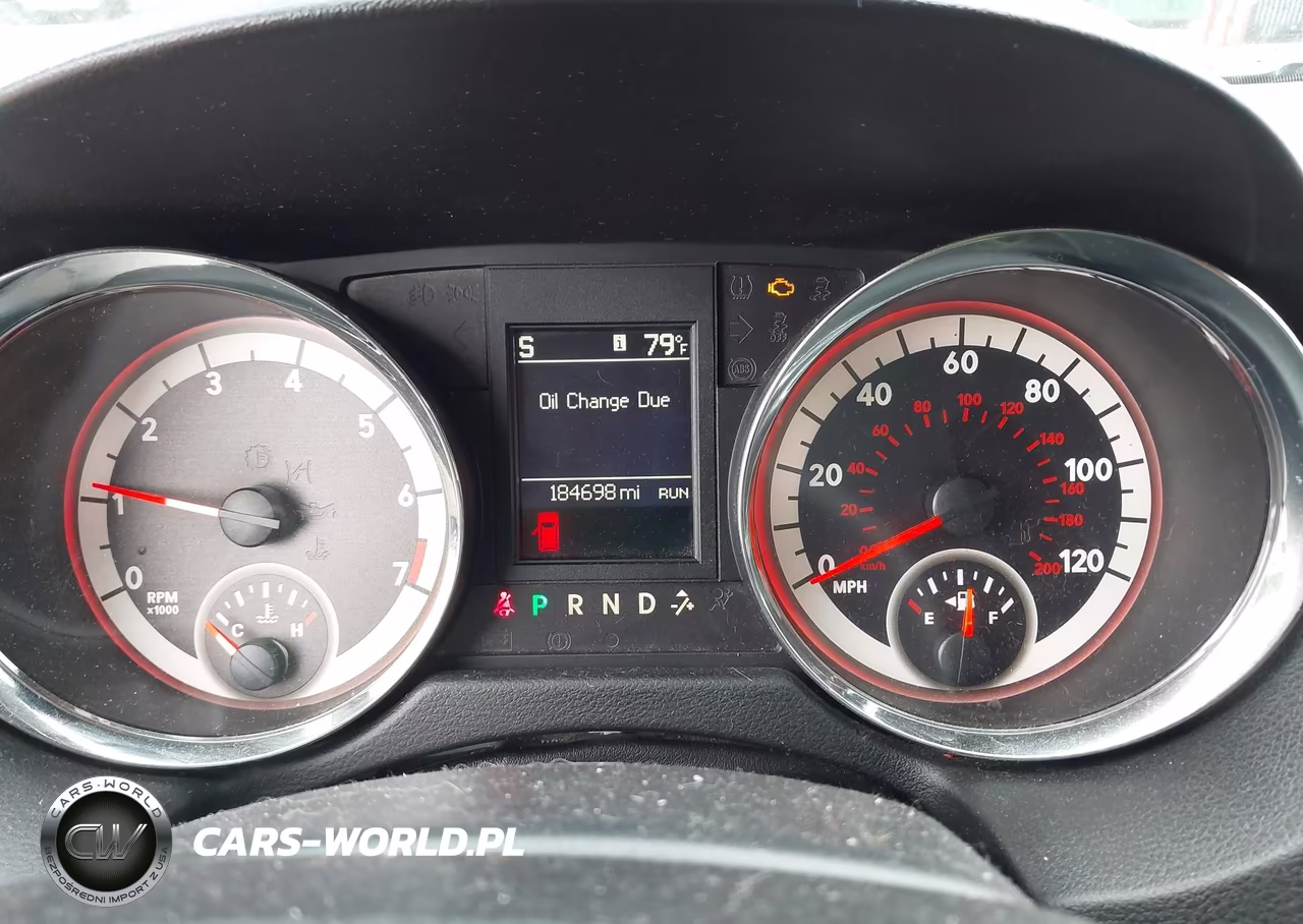 2016 Dodge Grand Caravan Crew VIN:2C4RDGDG1GR176745 - 7