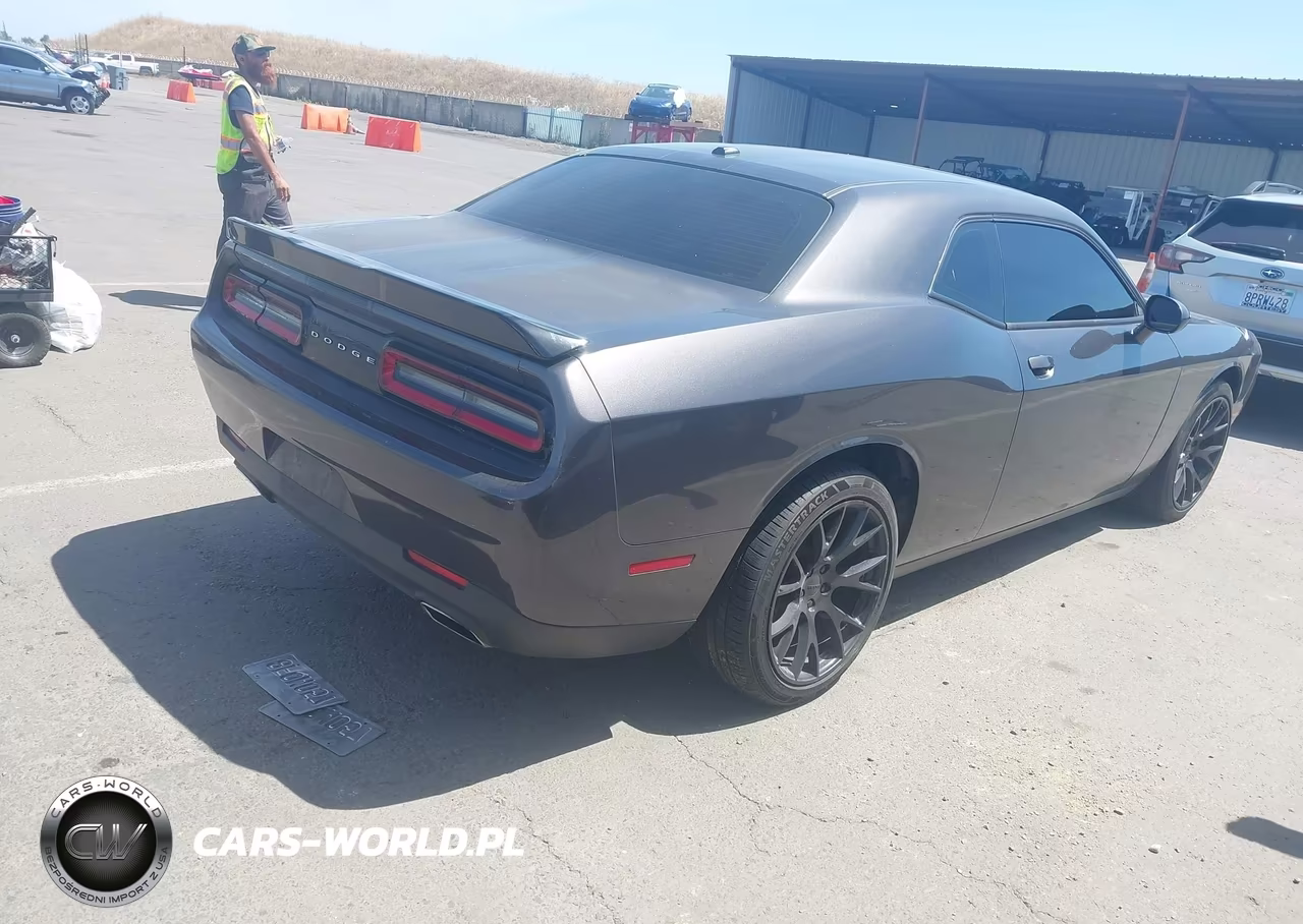 2015 Dodge Challenger Sxt VIN:2C3CDZAG6FH811506 - 4