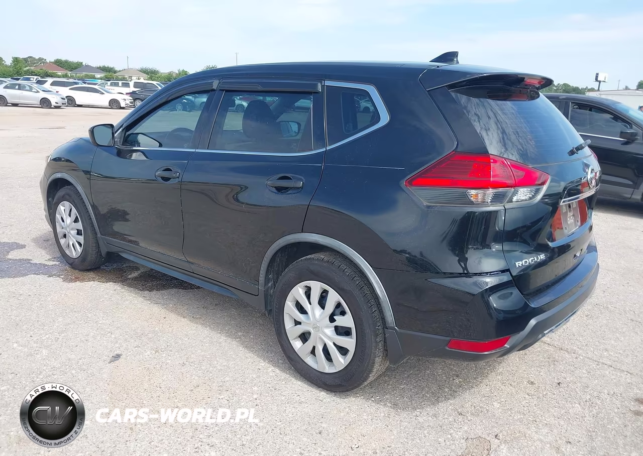 2017 Nissan Rogue S VIN:JN8AT2MT4HW400555 - 3