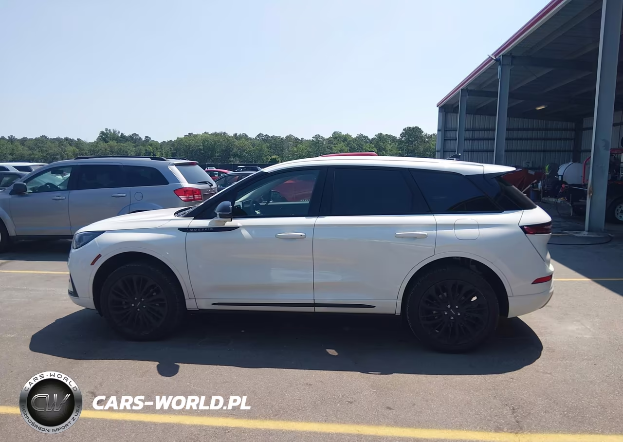 2024 Lincoln Corsair Premiere VIN:5LMCJ1CA0RUL03931 - 14