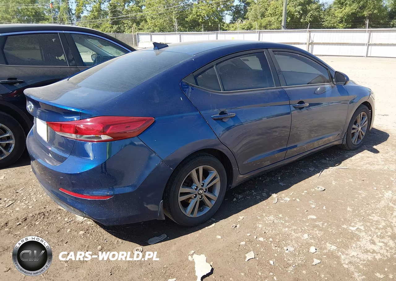 2018 Hyundai Elantra Sel VIN:5NPD84LF5JH250100 - 4
