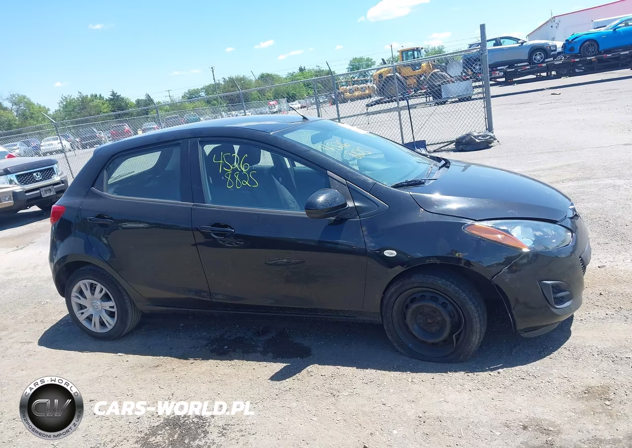 2011 Mazda Mazda2 Sport VIN:JM1DE1HZ5B0129415 - 14