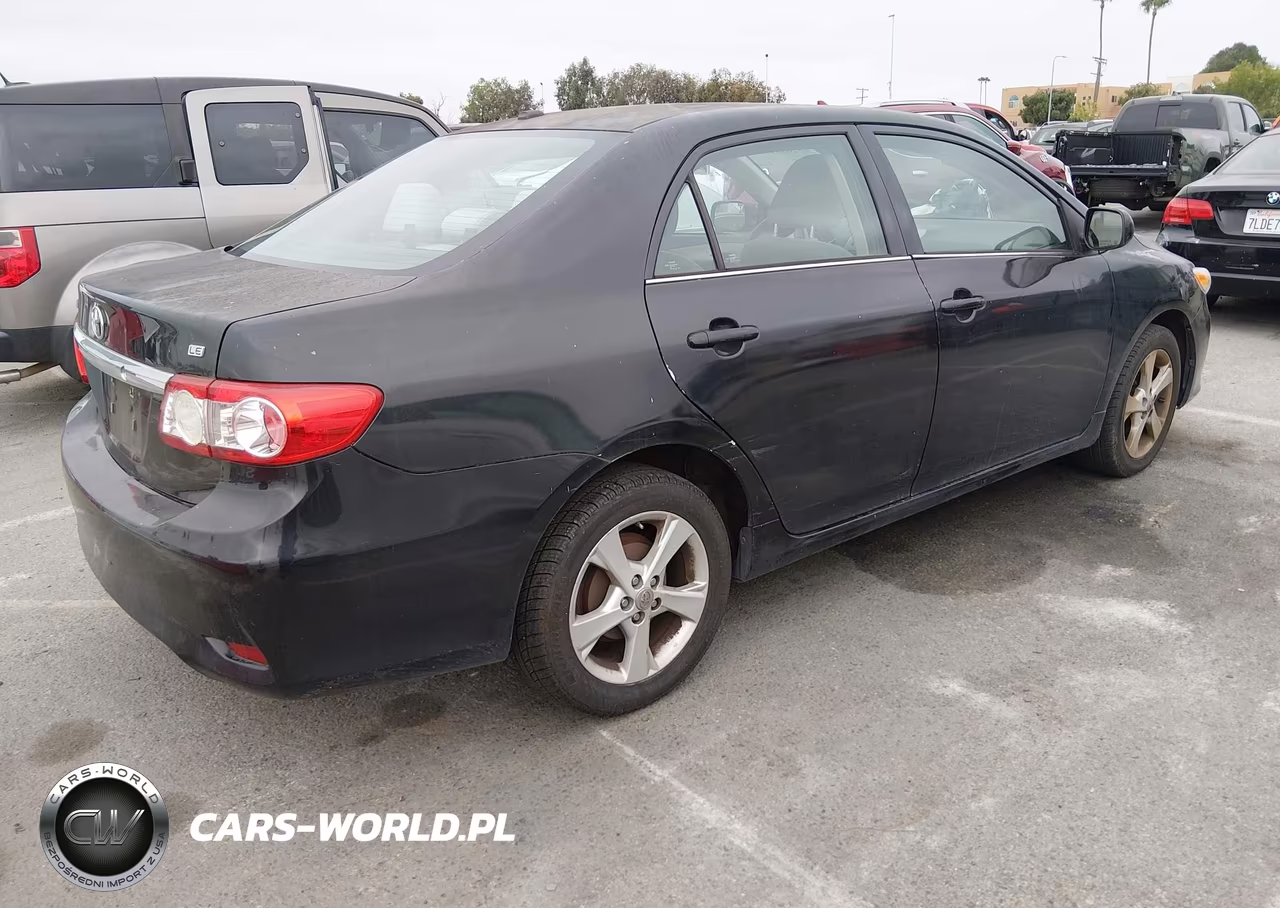 2013 Toyota Corolla Le VIN:5YFBU4EE6DP147847 - 4