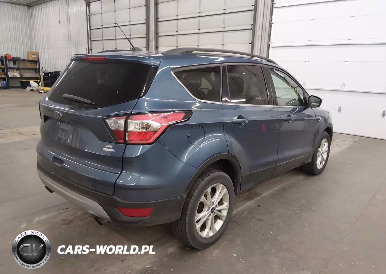 2018 Ford Escape Se VIN:1FMCU9GD9JUA12359 - 4