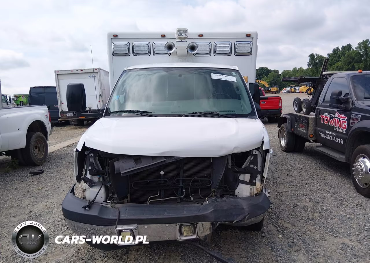 2019 Chevrolet Express Cutaway 4500 VIN:1GB3GRCG4K1253409 - 11