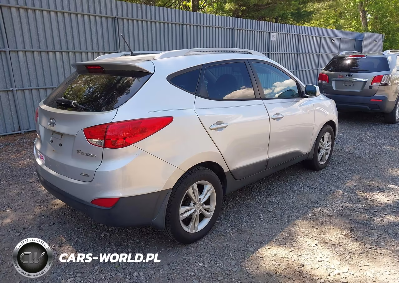 2011 Hyundai Tucson Gls VIN:KM8JUCAC5BU198133 - 4