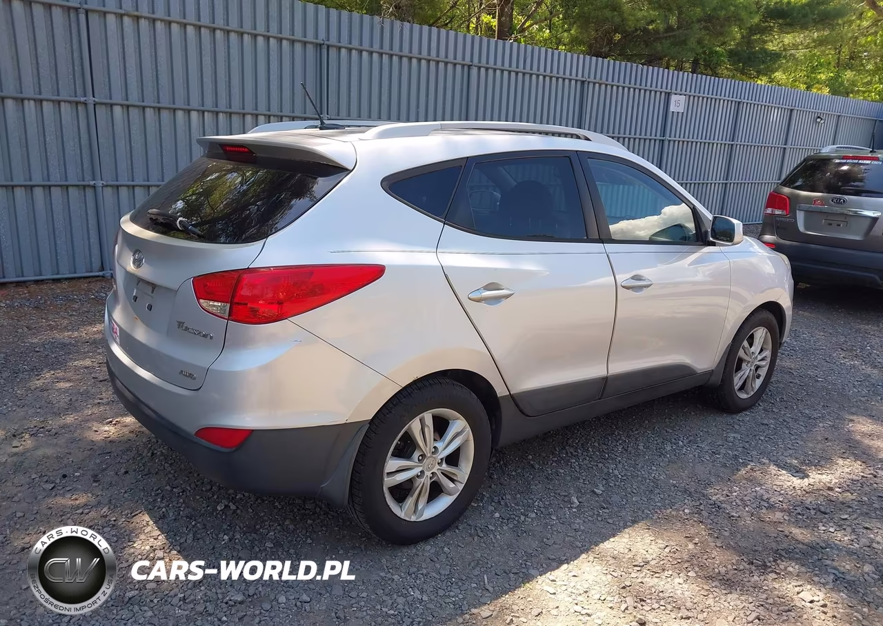 2011 Hyundai Tucson Gls VIN:KM8JUCAC5BU198133 - 6