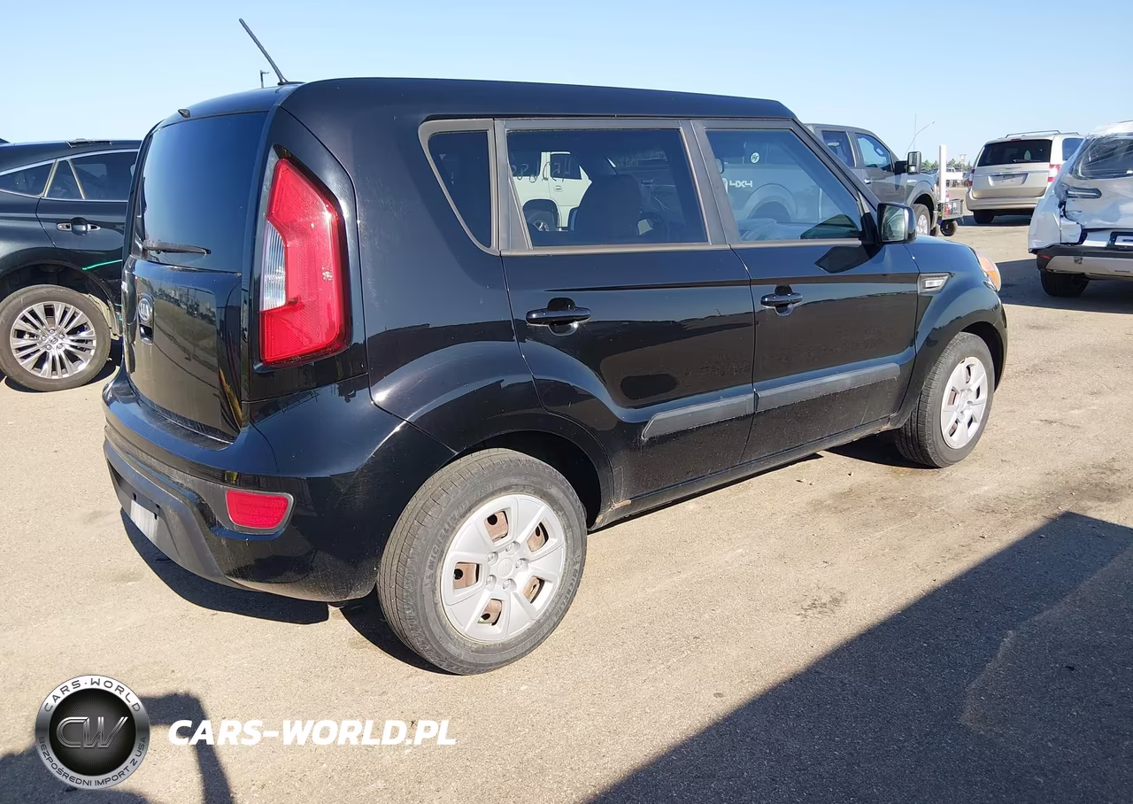 2012 Kia Soul VIN:KNDJT2A55C7360832 - 4