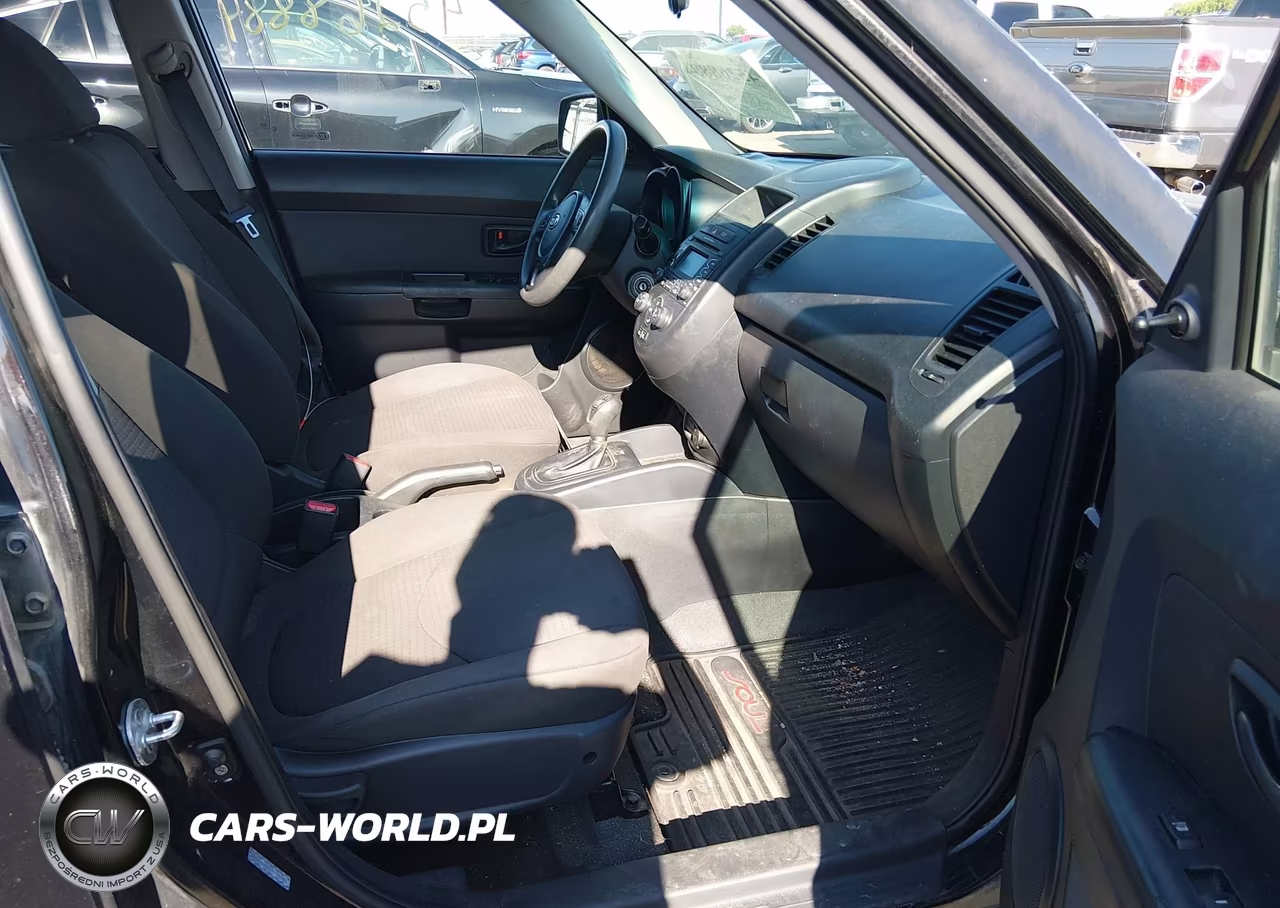 2012 Kia Soul VIN:KNDJT2A55C7360832 - 5