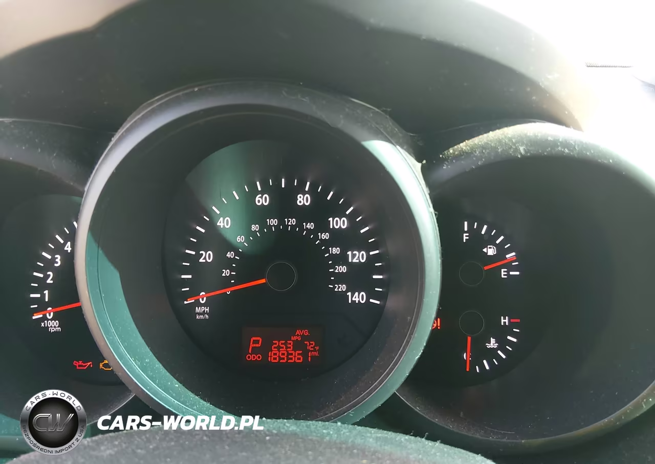 2012 Kia Soul VIN:KNDJT2A55C7360832 - 7