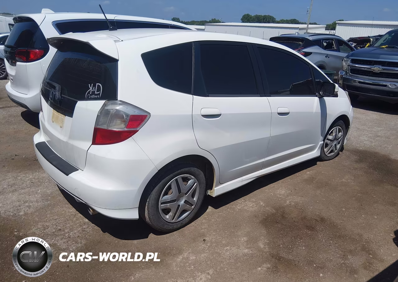 2009 Honda Fit Sport VIN:JHMGE88689S023808 - 4