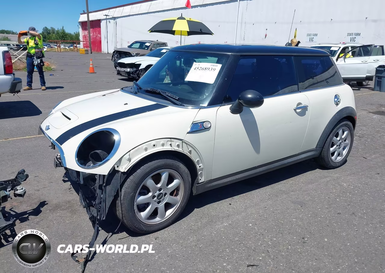 2008 Mini Cooper S VIN:WMWMF73588TV35116 - 2