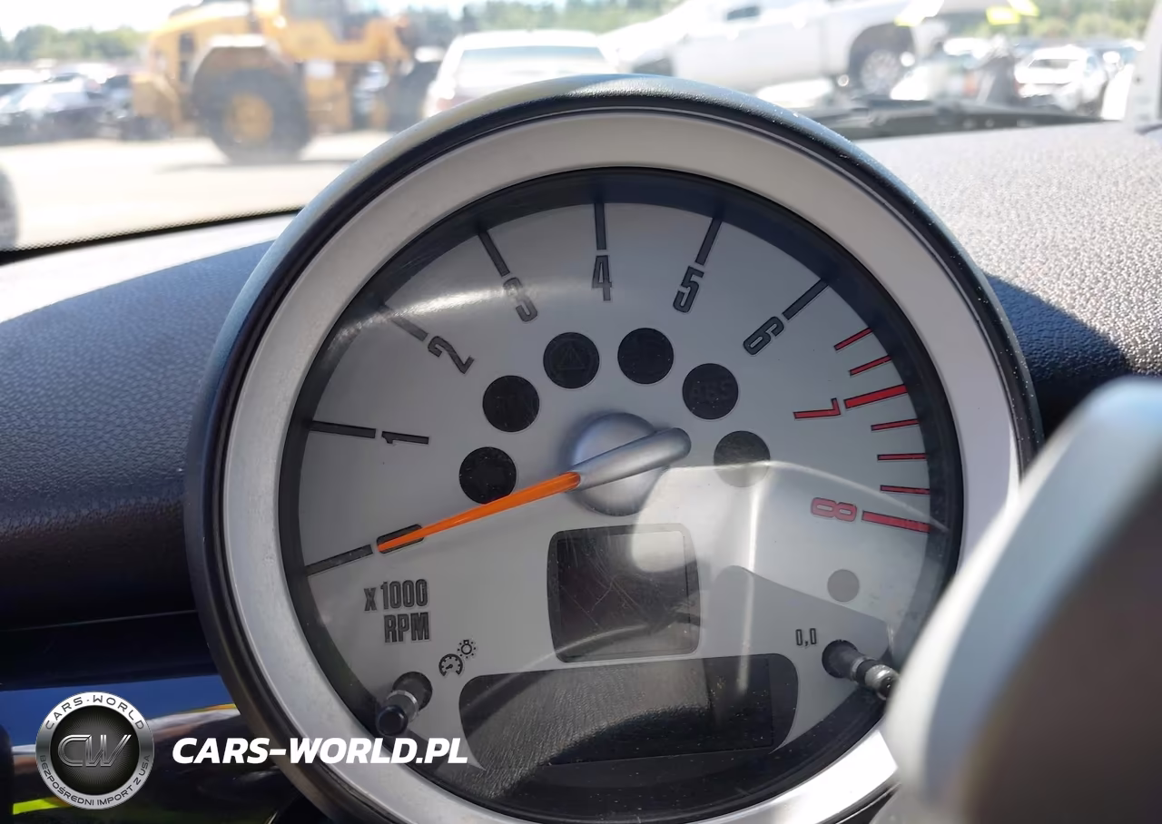 2008 Mini Cooper S VIN:WMWMF73588TV35116 - 7