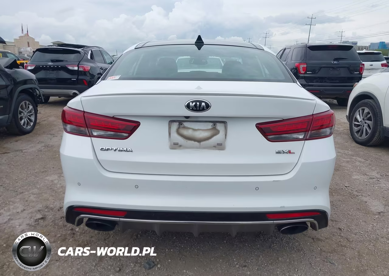 2018 Kia Optima Sx Turbo VIN:5XXGV4L20JG204687 - 17