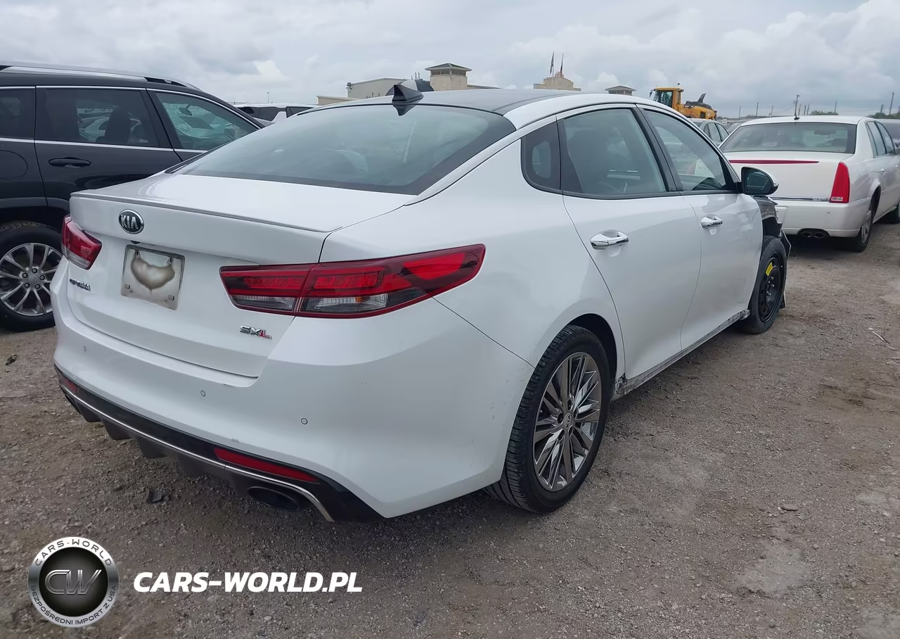 2018 Kia Optima Sx Turbo VIN:5XXGV4L20JG204687 - 4