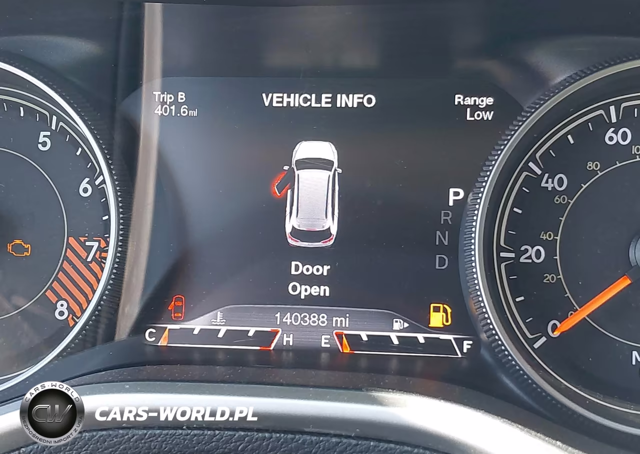 2015 Jeep Cherokee Trailhawk VIN:1C4PJMBS7FW785625 - 15
