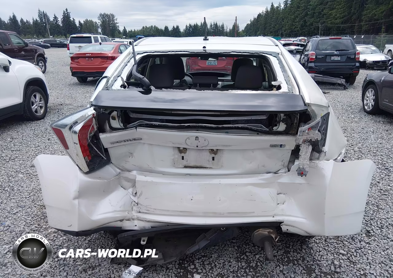 2015 Toyota Prius Two VIN:JTDKN3DU2F0482956 - 16