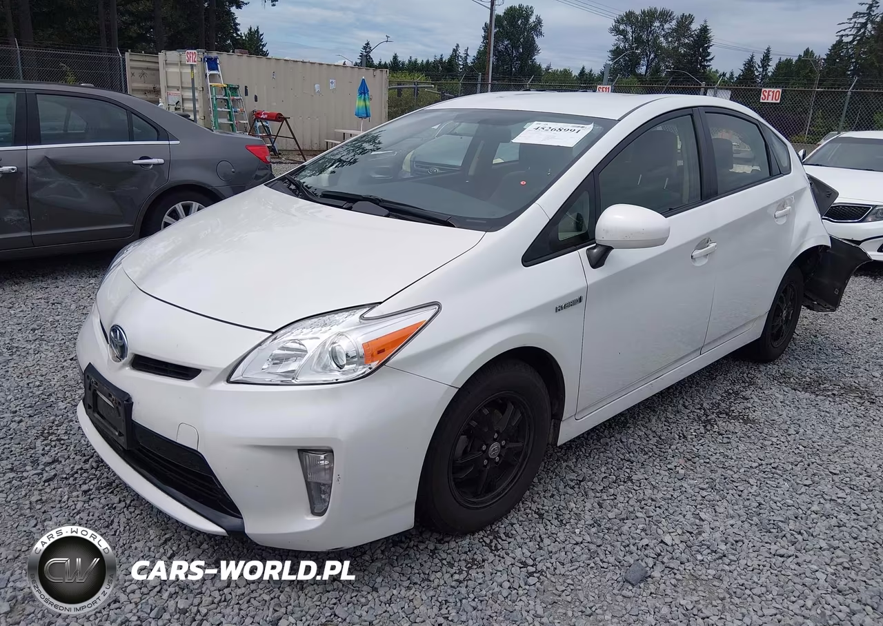2015 Toyota Prius Two VIN:JTDKN3DU2F0482956 - 2