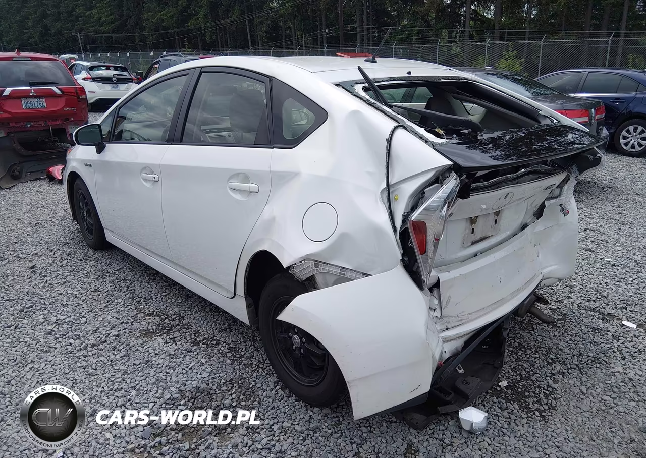 2015 Toyota Prius Two VIN:JTDKN3DU2F0482956 - 3