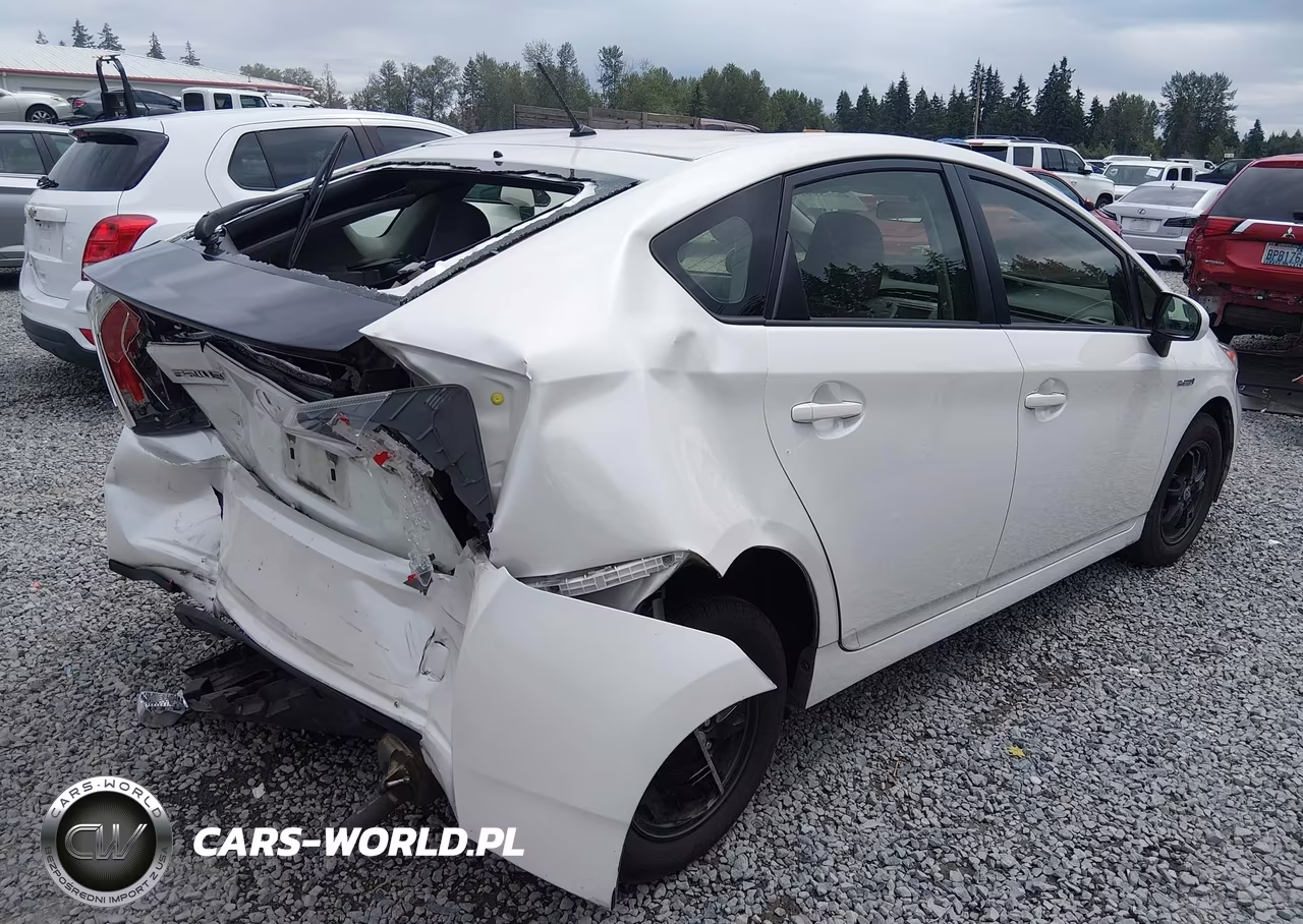 2015 Toyota Prius Two VIN:JTDKN3DU2F0482956 - 4